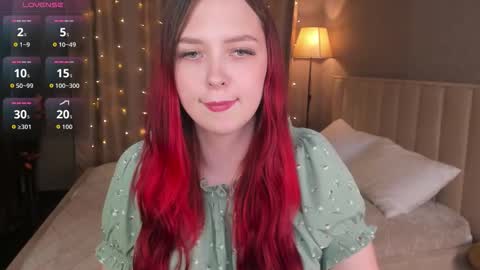 Snapshot of monica__queen chatting on October 13, 5:29 am Monica online show from October 13, 5:29 am