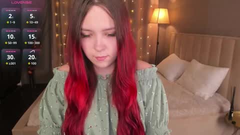 Snapshot of monica__queen chatting on October 20, 5:30 am Monica online show from October 20, 5:30 am