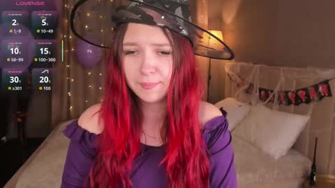 Snapshot of monica__queen chatting on October 23, 12:10 am Monica online show from October 23, 12:10 am