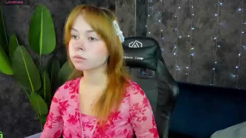 Snapshot of monica_alvarez chatting on June 13, 9:51 am Monica online show from June 13, 9:51 am