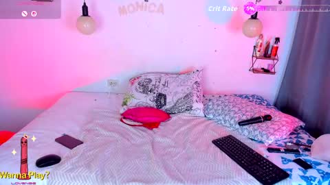 aleja      independent model       online show from April 26, 4:48 pm