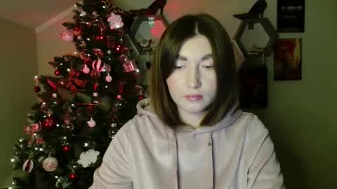 sweet girl and shine body online show from November 20, 8:14 am