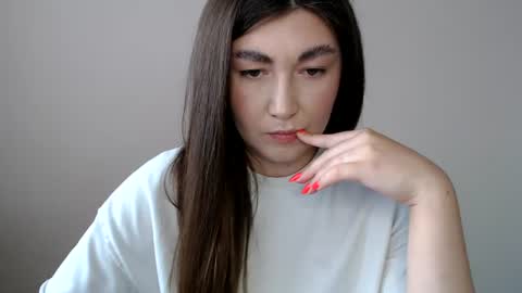 sweet girl and shine body online show from July 27, 6:42 am
