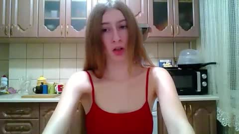 Monica online show from February 6, 9:07 pm