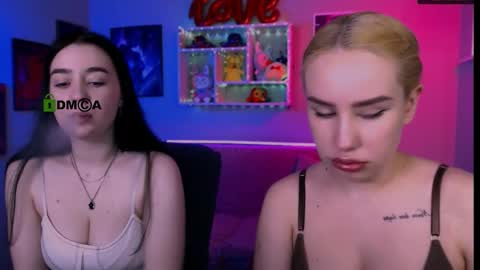 Monica online show from March 26, 8:47 pm