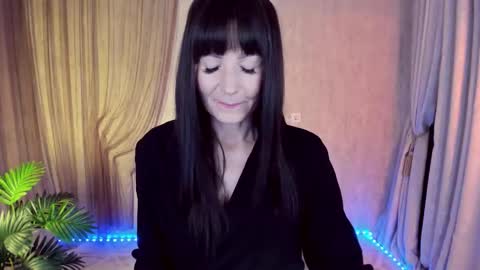 Monica online show from November 29, 12:30 pm