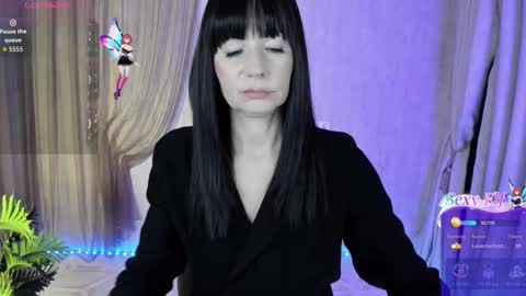 Monica online show from December 17, 11:38 am