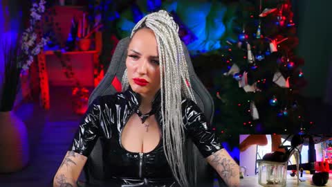 Monika online show from December 30, 6:16 pm