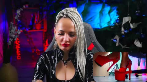 Monika online show from January 10, 7:00 pm