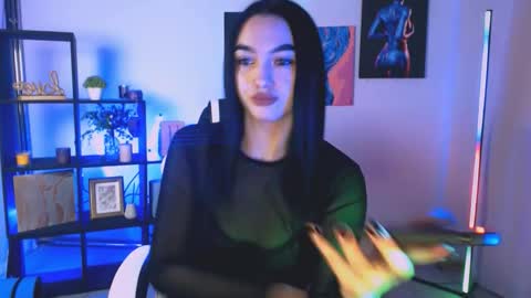 Monica online show from December 18, 3:34 am