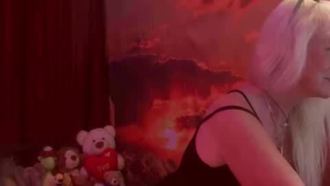 Monika    online show from October 14, 2:01 am