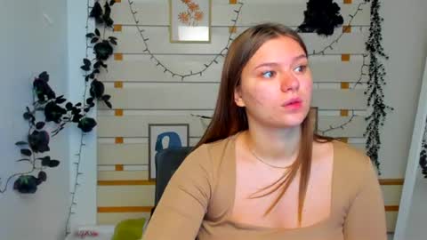 Snapshot of monika_youu chatting on April 29, 9:13 am Monika online show from April 29, 9:13 am
