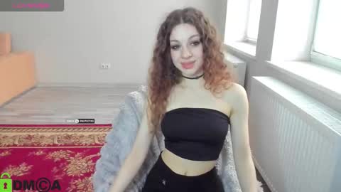 Snapshot of monikadoll chatting on March 12, 3:18 pm monikadoll online show from March 12, 3:18 pm