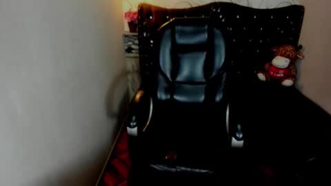 Snapshot of moniquehick chatting on February 28, 5:47 pm Monica online show from February 28, 5:47 pm