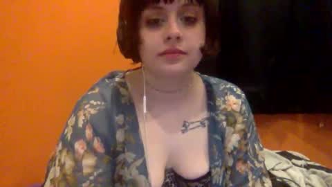 moniqueisalovergirl online show from May 8, 1:55 am