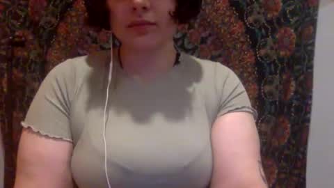 moniqueisalovergirl online show from May 19, 1:44 am