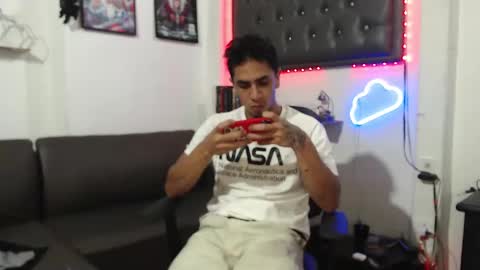 simon dice online show from February 19, 7:28 am