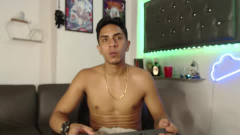 simon dice online show from March 12, 12:47 pm