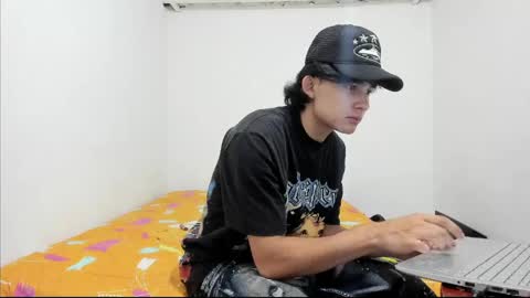 monky_0002 online show from May 2, 6:13 pm