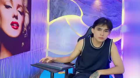 monky_0002 online show from June 28, 8:26 pm