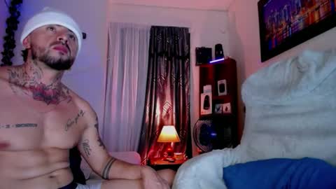 monnojones online show from February 6, 5:56 am