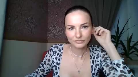 Snapshot of monparis_dream chatting on October 9, 1:53 pm monparis_dream online show from October 9, 1:53 pm