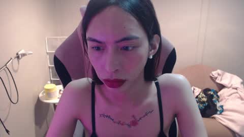 Snapshot of monstercockselfsuck chatting on February 15, 1:05 pm ELYSE A SIMPLE GIRL online show from February 15, 1:05 pm