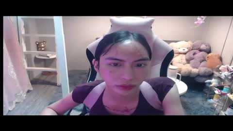 ELYSE A SIMPLE GIRL online show from March 25, 4:02 pm