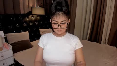 Ruthie online show from December 2, 7:14 am