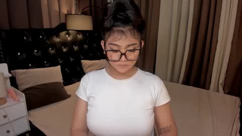 Ruthie online show from December 2, 11:12 am