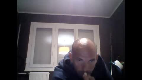 montmasse online show from April 22, 8:32 pm