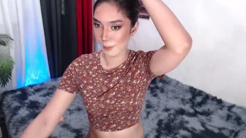 Snapshot of montrous_princessx chatting on December 16, 5:17 am Princess take me to private or password show online show from December 16, 5:17 am