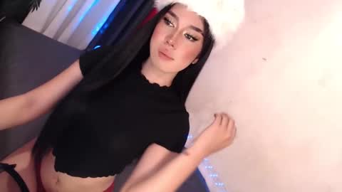 Snapshot of montrous_princessx chatting on January 27, 7:56 am Princess take me to private or password show online show from January 27, 7:56 am