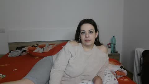 Monse online show from February 11, 8:20 pm