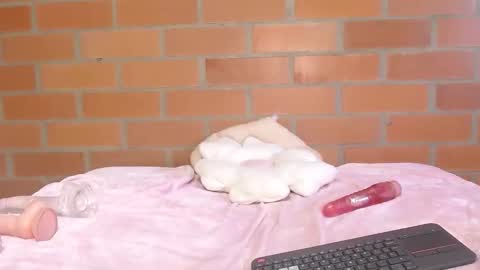 Luisa online show from September 13, 2:06 pm