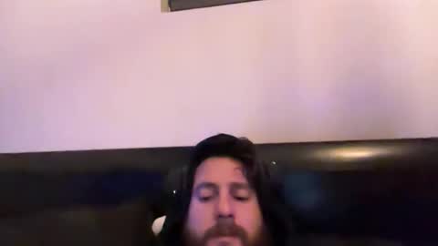 Snapshot of montuna chatting on January 16, 3:32 am Montana Ridge online show from January 16, 3:32 am