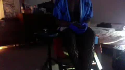 montydxxx2 online show from July 1, 7:32 am