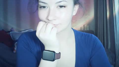 moodiemira online show from February 16, 1:51 pm