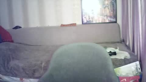 moodiemira online show from July 29, 5:44 pm