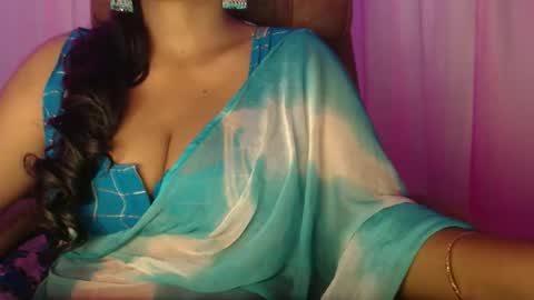 Snapshot of moody_maya chatting on October 8, 11:30 am Maya online show from October 8, 11:30 am