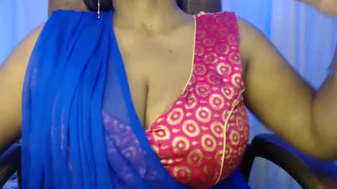 Snapshot of moody_maya chatting on November 3, 2:29 pm Maya online show from November 3, 2:29 pm