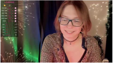Snapshot of moon__girl chatting on December 21, 7:49 pm Roxy online show from December 21, 7:49 pm