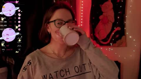 Snapshot of moon__girl chatting on January 9, 7:48 pm Roxy online show from January 9, 7:48 pm