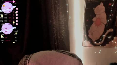 Roxy online show from March 28, 6:29 pm