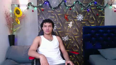 moon_and_fire_ online show from December 20, 4:30 am