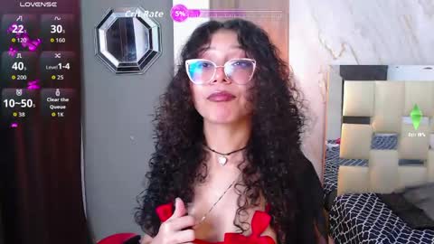 moon_and_fire_ online show from May 23, 7:02 am