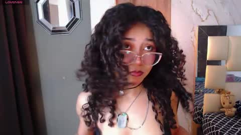 moon_and_fire_ online show from May 28, 2:42 am