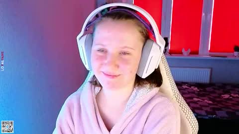 Lola online show from September 30, 11:48 am