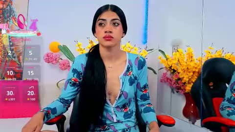 Moon online show from October 5, 12:58 pm