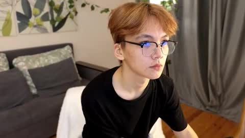 Felix and Maddy online show from November 5, 7:36 pm